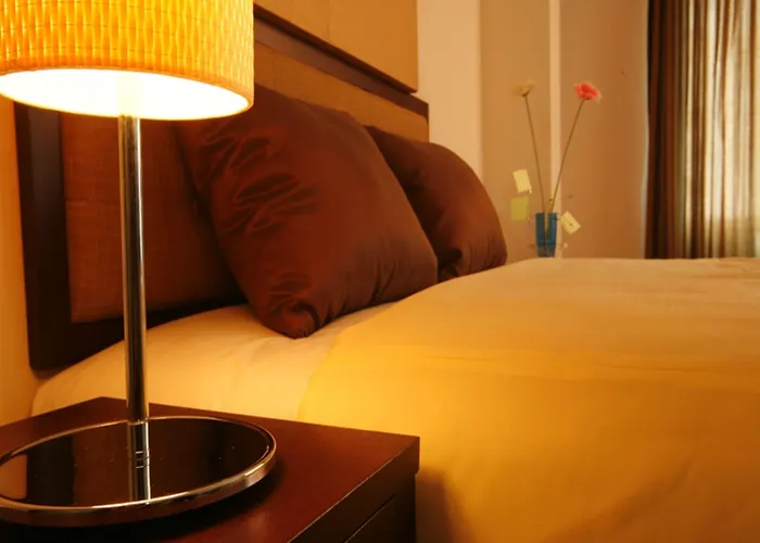 Romance Srinakarin Hotel 3*