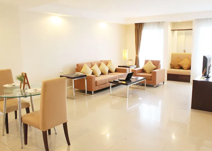 Hotel Romance Srinakarin