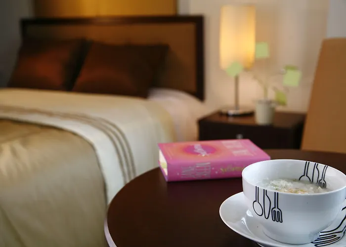 فندق Romance Srinakarin 3*