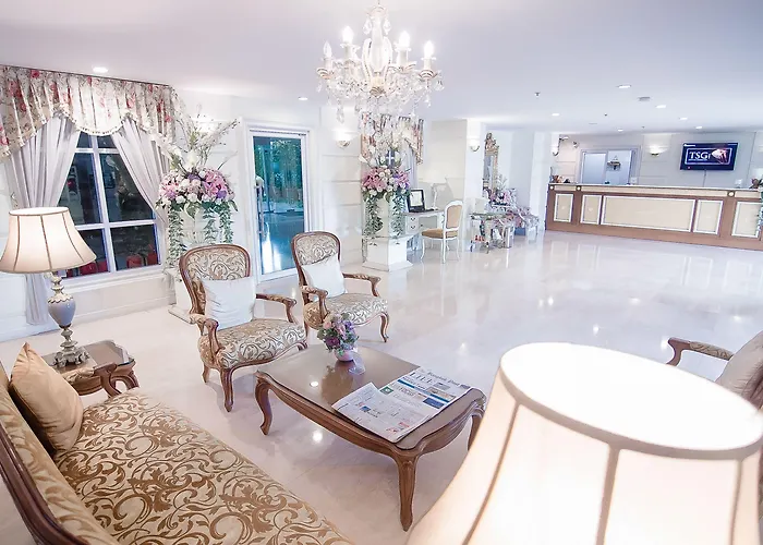 Hotel Romance Srinakarin
