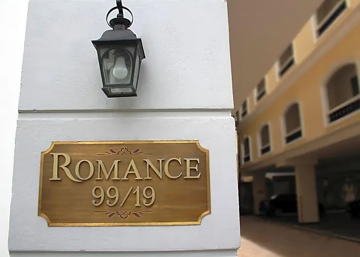 Romance Srinakarin 3*