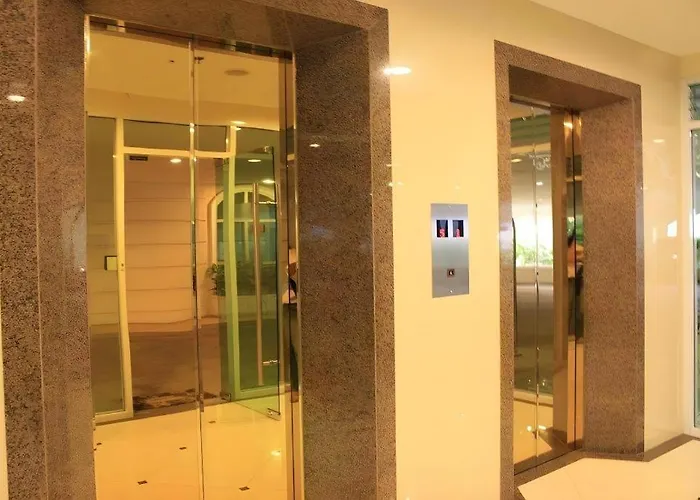 Hotel Romance Srinakarin