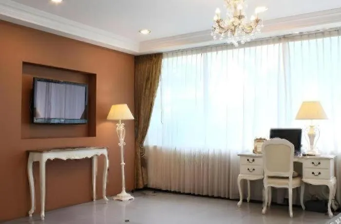 Hotel Romance Srinakarin