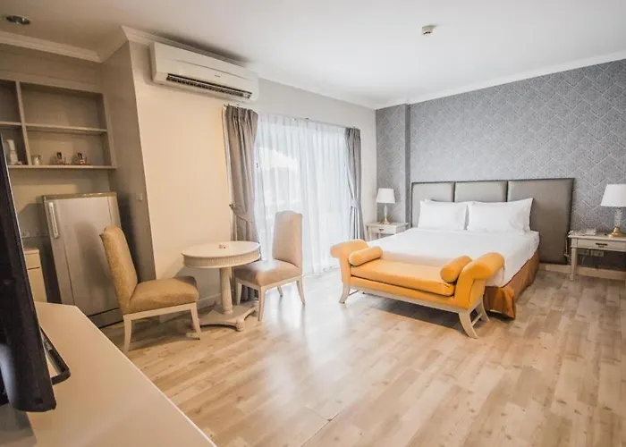 Romance Srinakarin 3* Bangkok