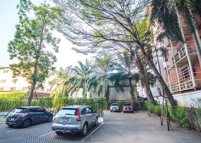 Hotel Romance Srinakarin
