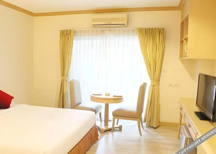 Hotel Romance Srinakarin 3*