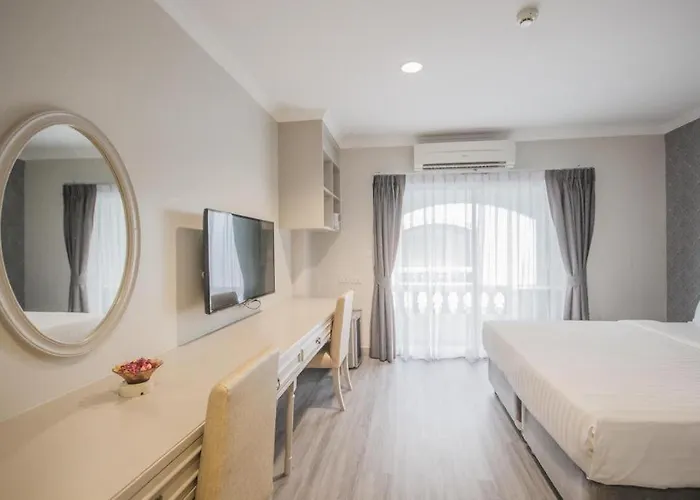 Hotel Romance Srinakarin