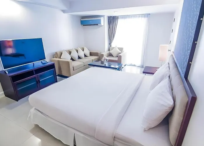 Hotel Romance Srinakarin Bangkok